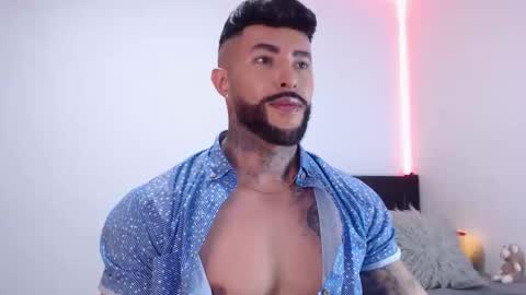 Snapshot of maximus_golden chatting on October 17, 3:54 am Independent Model online show from October 17, 3:54 am
