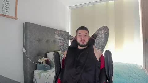 maxvibe_ online show from November 14, 7:59 pm