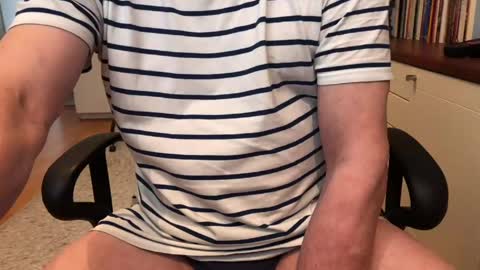 Max online show from April 24, 5:43 am