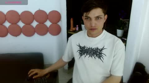 MaxxLouis online show from May 23, 12:10 pm