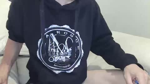 maxxou69hot online show from November 30, 2:02 am