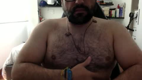 Snapshot of mbotve chatting on October 17, 5:06 pm VzlaMan online show from October 17, 5:06 pm