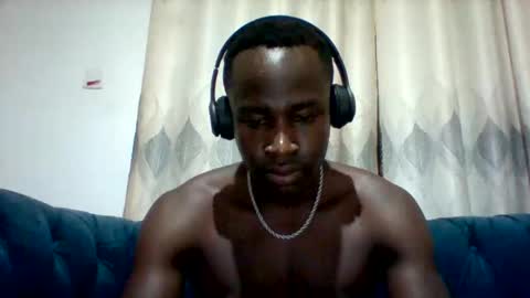 Snapshot of mclntz_bbc chatting on October 5, 6:12 pm mclntz_bbc online show from October 5, 6:12 pm