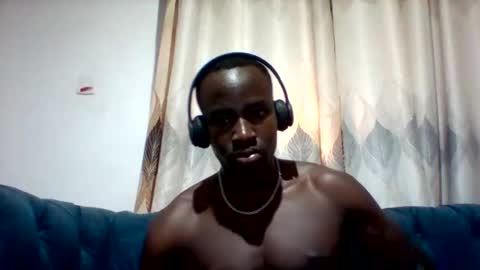 Snapshot of mclntz_bbc chatting on October 8, 10:52 am mclntz_bbc online show from October 8, 10:52 am
