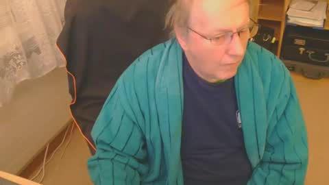 Snapshot of mcswis6 chatting on January 7, 6:50 am mcswis6 online show from January 7, 6:50 am