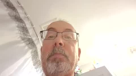 me at home online show from April 4, 2:58 pm