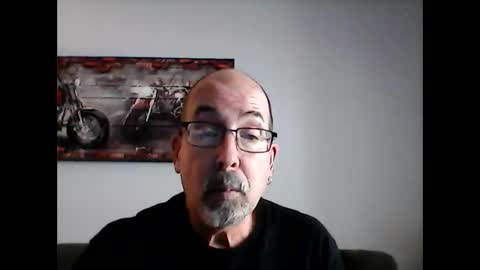 Snapshot of meathome3 chatting on February 8, 4:04 pm me at home online show from February 8, 4:04 pm