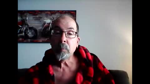 Snapshot of meathome3 chatting on March 8, 1:55 pm me at home online show from March 8, 1:55 pm