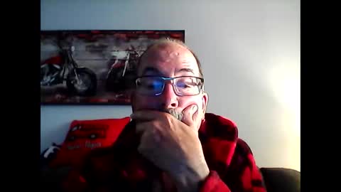 Snapshot of meathome3 chatting on September 14, 11:34 am me at home online show from September 14, 11:34 am