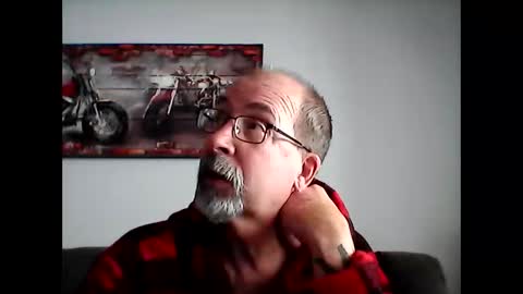 Snapshot of meathome3 chatting on January 26, 3:14 pm me at home online show from January 26, 3:14 pm