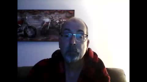 Snapshot of meathome3 chatting on February 25, 12:24 pm me at home online show from February 25, 12:24 pm