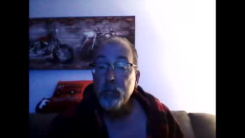 Snapshot of meathome3 chatting on September 19, 10:15 am me at home online show from September 19, 10:15 am