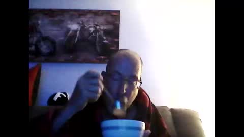Snapshot of meathome3 chatting on October 7, 9:57 am me at home online show from October 7, 9:57 am