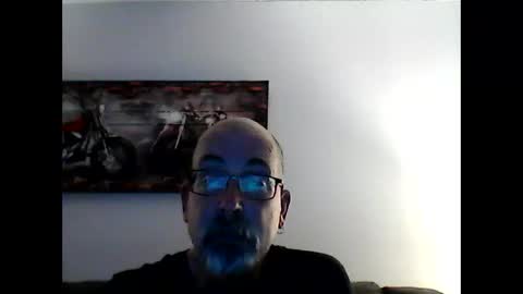 Snapshot of meathome3 chatting on January 28, 3:47 am me at home online show from January 28, 3:47 am