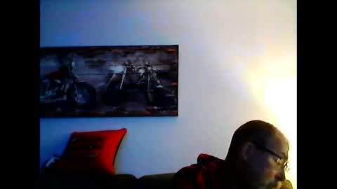 Snapshot of meathome3 chatting on September 13, 11:33 am me at home online show from September 13, 11:33 am