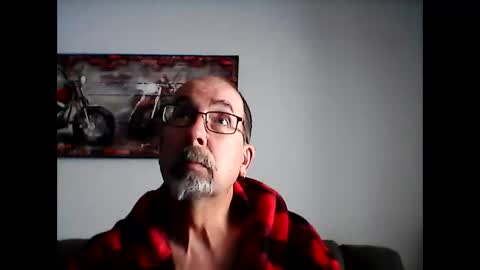 Snapshot of meathome3 chatting on February 23, 4:31 pm me at home online show from February 23, 4:31 pm