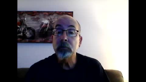 Snapshot of meathome3 chatting on January 31, 3:22 pm me at home online show from January 31, 3:22 pm
