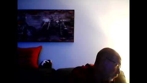 Snapshot of meathome3 chatting on October 16, 10:12 am me at home online show from October 16, 10:12 am