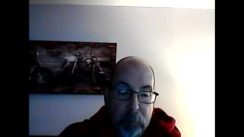Snapshot of meathome3 chatting on February 6, 2:58 pm me at home online show from February 6, 2:58 pm