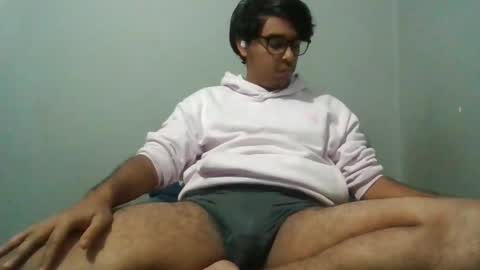 Snapshot of med109_1 chatting on December 23, 2:02 am med109_1 online show from December 23, 2:02 am
