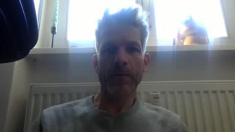 Andres online show from April 22, 2:44 pm