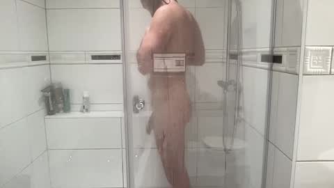 Snapshot of mensfantasy_bwc chatting on October 18, 6:57 pm Hannes online show from October 18, 6:57 pm