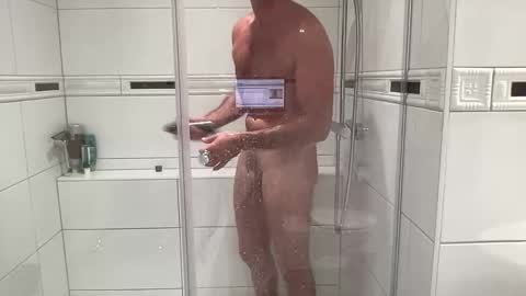 Snapshot of mensfantasy_bwc chatting on September 21, 1:00 pm Hannes online show from September 21, 1:00 pm