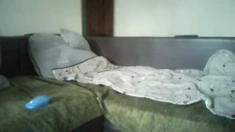 metcas99093 online show from March 20, 8:07 am