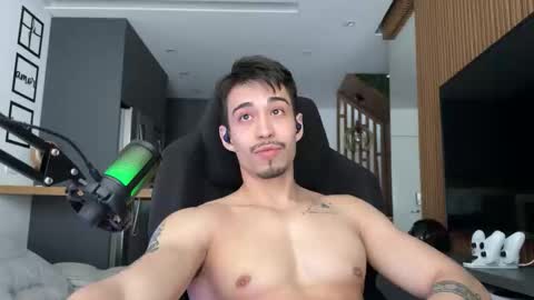 mettew22cm online show from March 4, 9:00 pm