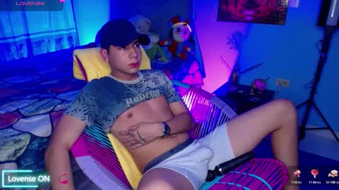 Snapshot of mexican_cum chatting on September 18, 4:14 am Jhon online show from September 18, 4:14 am