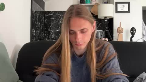 Misha online show from April 21, 3:40 pm