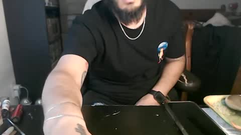 Mark online show from January 12, 9:19 pm