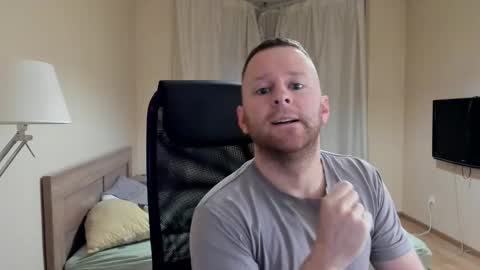 Snapshot of michael_birkin chatting on October 13, 4:07 am Michael Birkin online show from October 13, 4:07 am