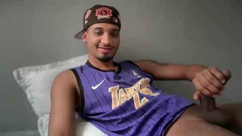 Angel online show from February 5, 6:15 pm