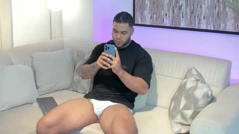 Michael Salens independent model online show from February 12, 10:56 am