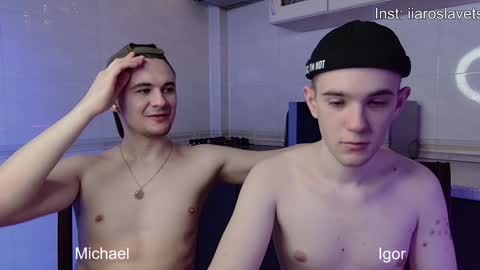 Snapshot of michael_sexdevil chatting on January 12, 12:12 pm michael_sexdevil online show from January 12, 12:12 pm
