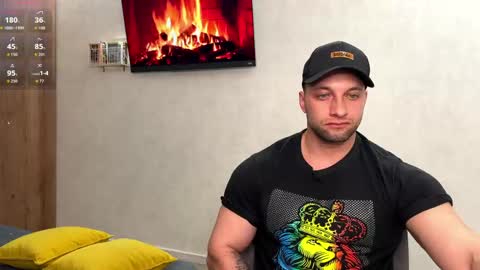 michaelbradley_for_u online show from April 25, 8:28 pm