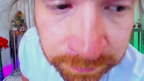 Snapshot of michaelhawtin chatting on December 12, 12:05 am Michael Contenido explcito online show from December 12, 12:05 am
