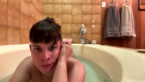 michaeltwinkboy online show from June 5, 4:06 am
