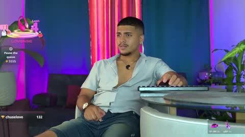 Snapshot of michel_g22 chatting on September 17, 7:15 pm michel g22 online show from September 17, 7:15 pm
