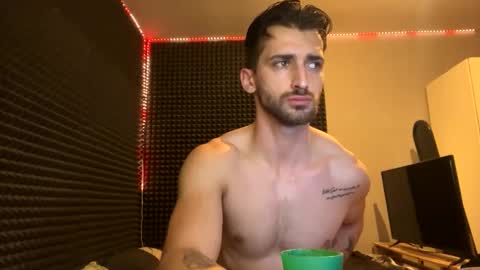 michelemagnetico online show from November 17, 9:40 pm