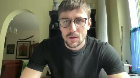 Snapshot of michgabo chatting on September 26, 10:24 am michgabo online show from September 26, 10:24 am