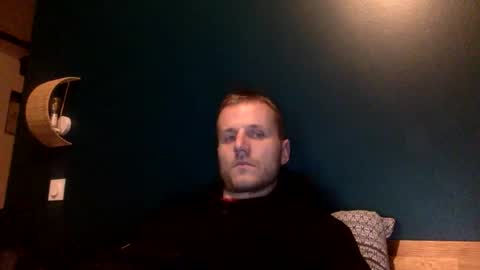 mickylove67 online show from April 18, 9:04 pm