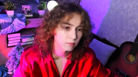 Max online show from December 21, 3:09 pm