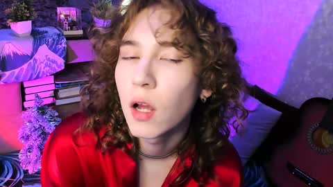 Max online show from December 20, 3:31 pm