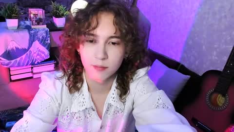 Max online show from December 14, 1:27 pm