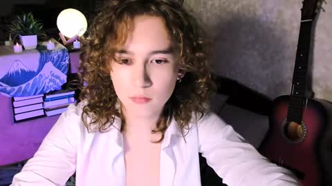 Max online show from February 6, 3:09 pm