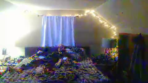 Snapshot of midtownhustler chatting on October 29, 11:57 am midtownhustler online show from October 29, 11:57 am