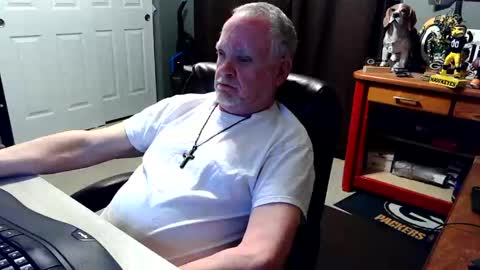 midwestdad09 online show from February 26, 2:02 am