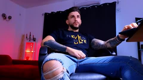 MightyAaron online show from October 6, 5:23 am